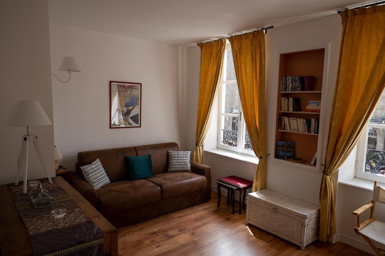 Appartement Place Des Cordeliers Dinan Luaran gambar
